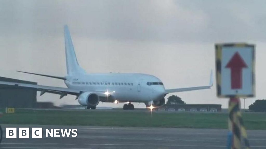 Cornwall Council subsidy to end for Newquay to London flights