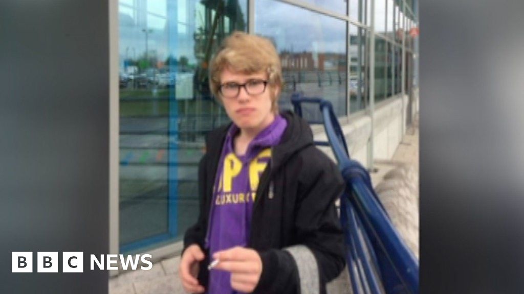 Teenager loses arm in train fall in Worcestershire BBC News