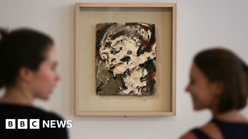 What does David Bowie's art say about him? - BBC News