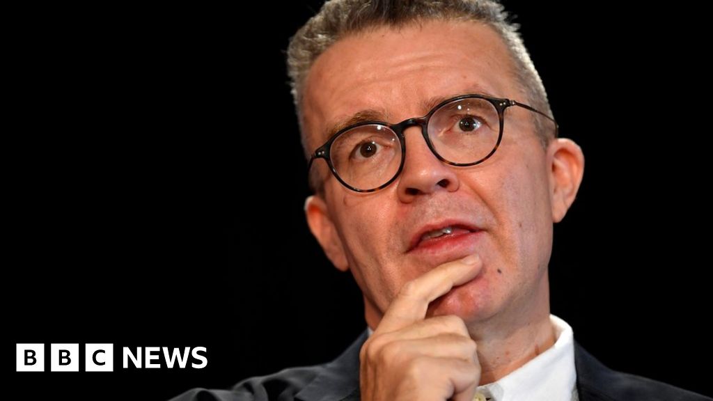Labour's deputy Tom Watson condemns bid to oust him