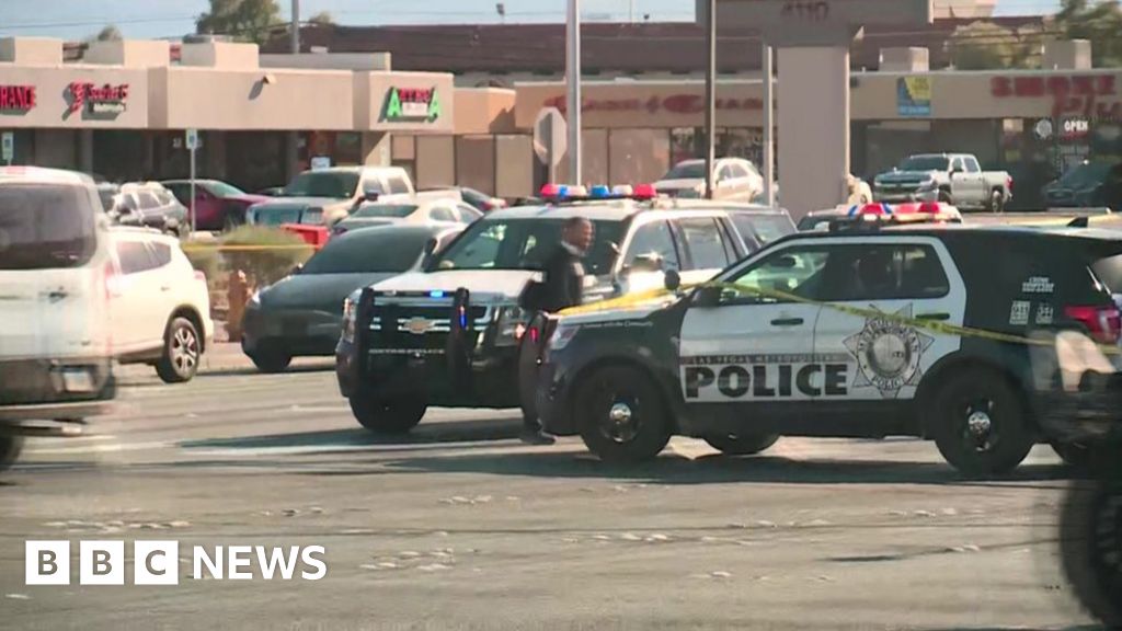 UNLV стрелба: Полицията реагира на активна стрелба в кампуса на Лас Вегас