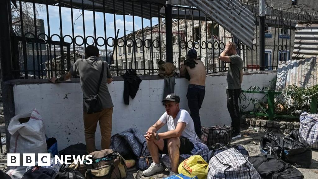 Ukraine reports 25 killed as Russia hits prison and hospital thumbnail