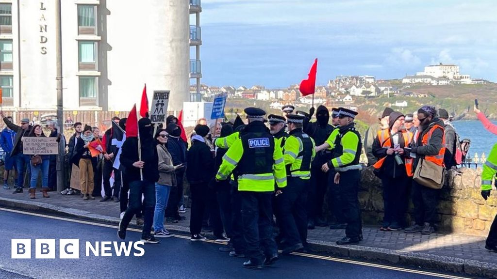 Two arrested at Newquay asylum seeker hotel protest – NewsEverything England