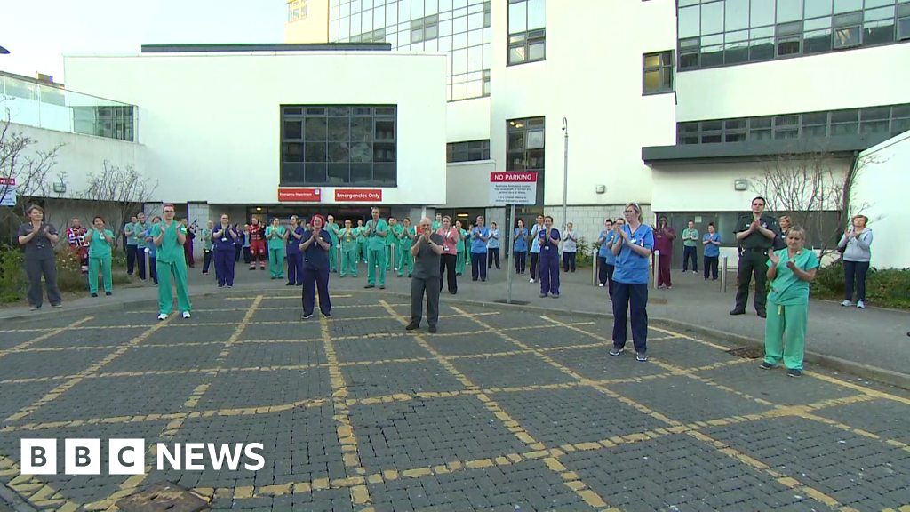 Coronavirus: NHS Workers Clap And Remember Those Who Have Died - BBC News