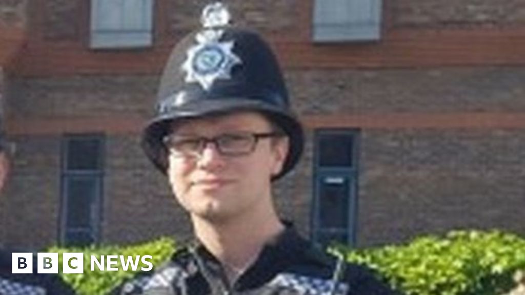 Thames Valley Police officer's leg amputated after Maidenhead crash ...