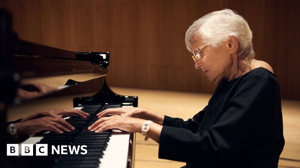 Former child prodigy Ruth Slenczynska will release a new album at the age of 97