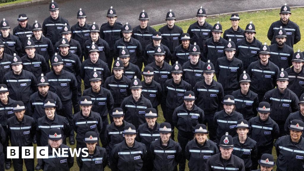 Greater Manchester Police Tops 8,000 Officers For First Time In Decade