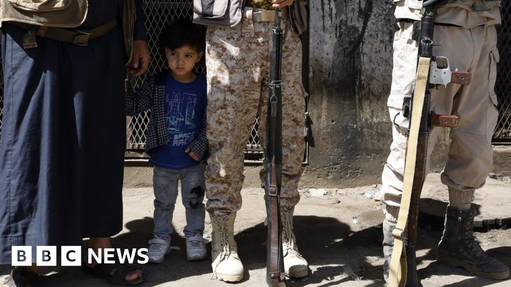 Yemen war: Saudi-Houthi talks bring hope for ceasefire