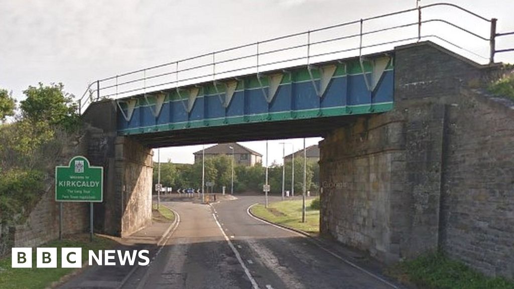 Man dies after crashing into railway bridge in Fife BBC News