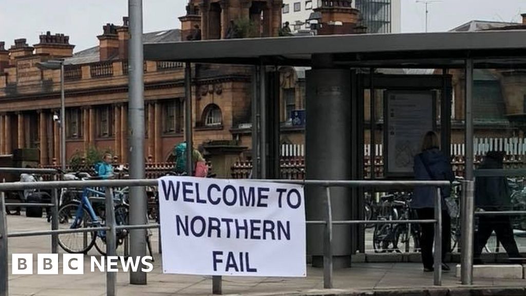A sign saying "Welcome to Northern Fail" at Manchester Piccadilly
