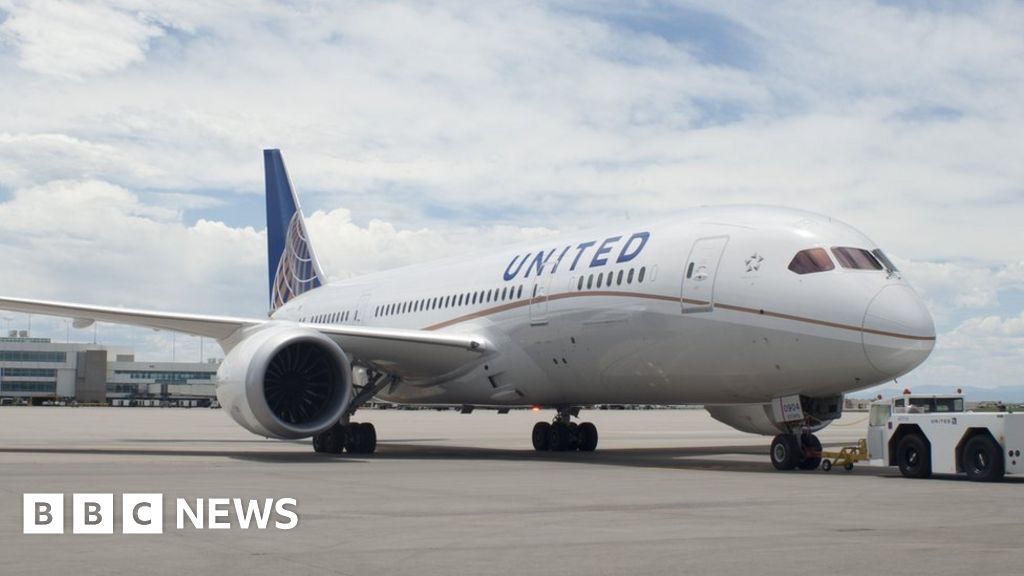 Cheap Fuel Helps United Airlines Makes Record Profit - Bbc News