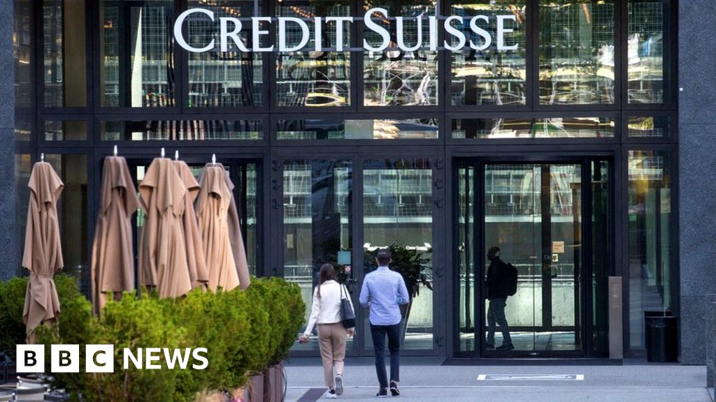 Credit Suisse shares plunge as bank fear widens