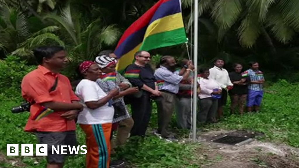 Chagos Islands: Mauritian flag raised on British-controlled islands ...