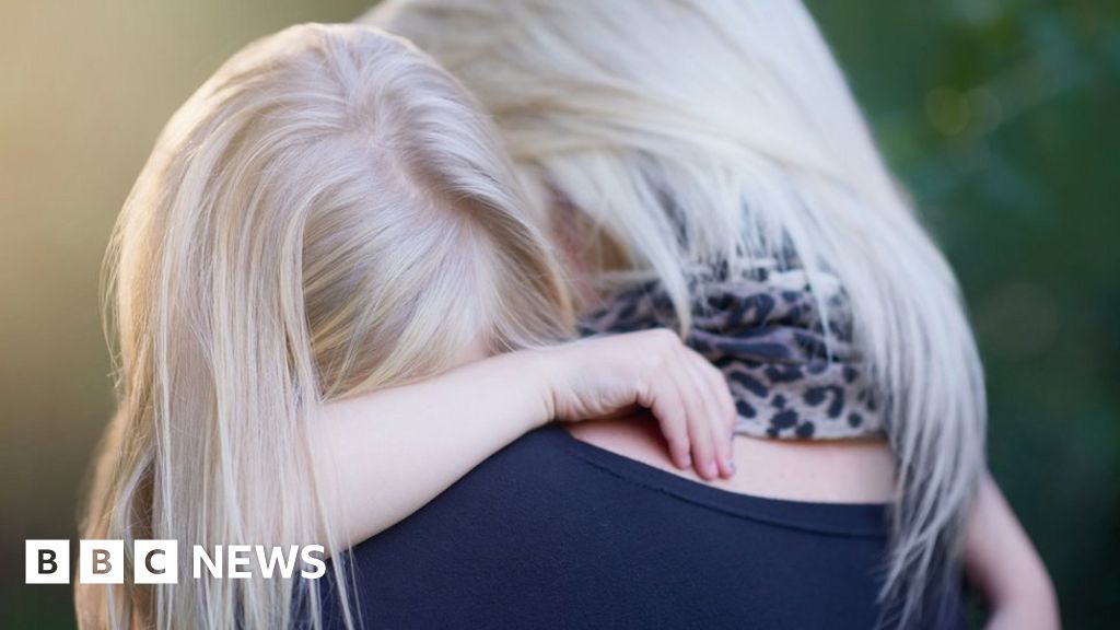 Family Drug and Alcohol Courts backed by private donors