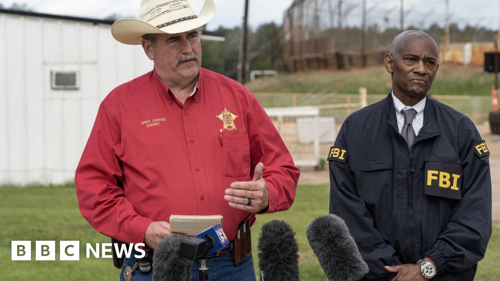 Texas shooting: Father tells how gunman opened fire on his family home