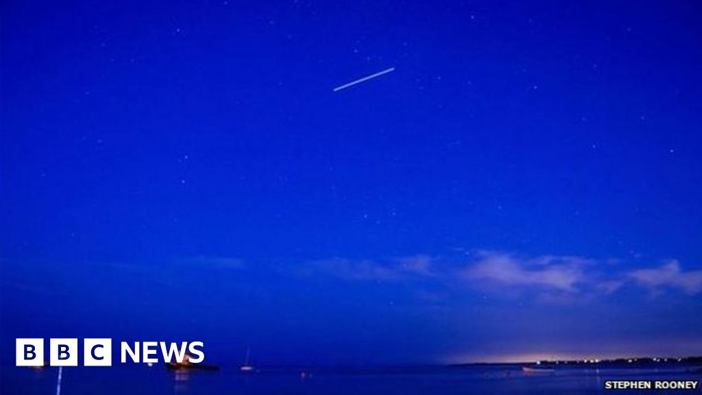 Perseid meteors put on spectacular show over Northern Ireland BBC News