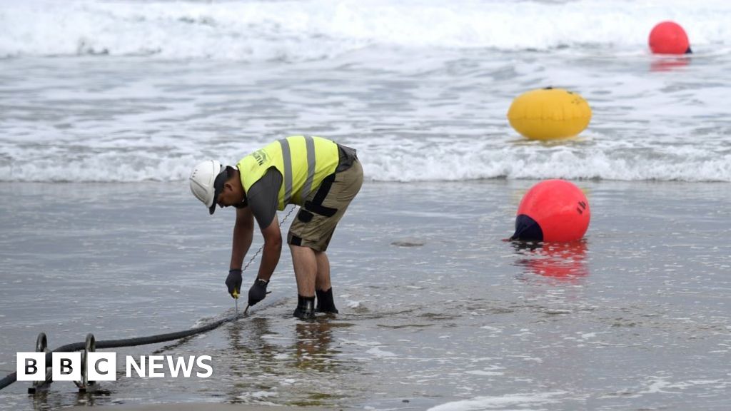 Kabel serat bawah laut dapat ‘mendengarkan’ untuk menyabotase