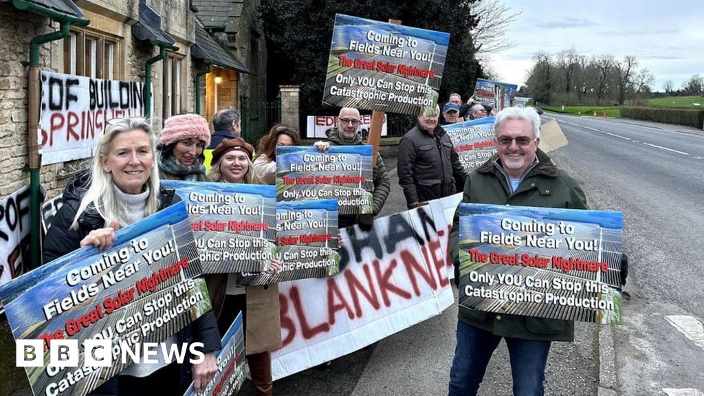 North Kesteven: Protest staged over plans for huge solar farm 