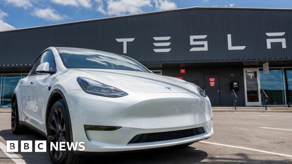 ¿Se le han salido las ruedas a Tesla?
