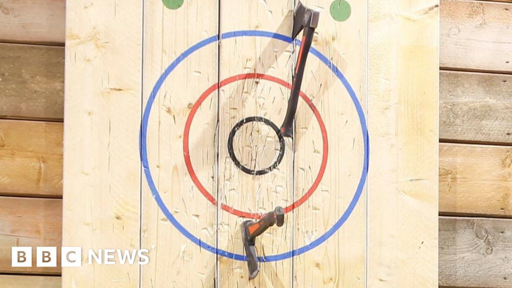 Ipswich Boom Battle Bar gets licence despite axe concerns BBC News