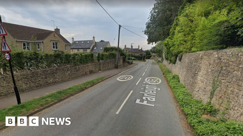 Motorcyclist dies in A366 Norton St Phillip crash - BBC News