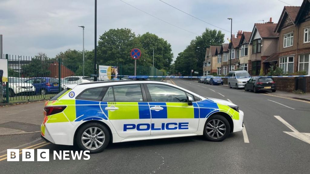 Two Schoolgirls Seriously Injured in Separate Car Crashes in Coventry, Glasgow