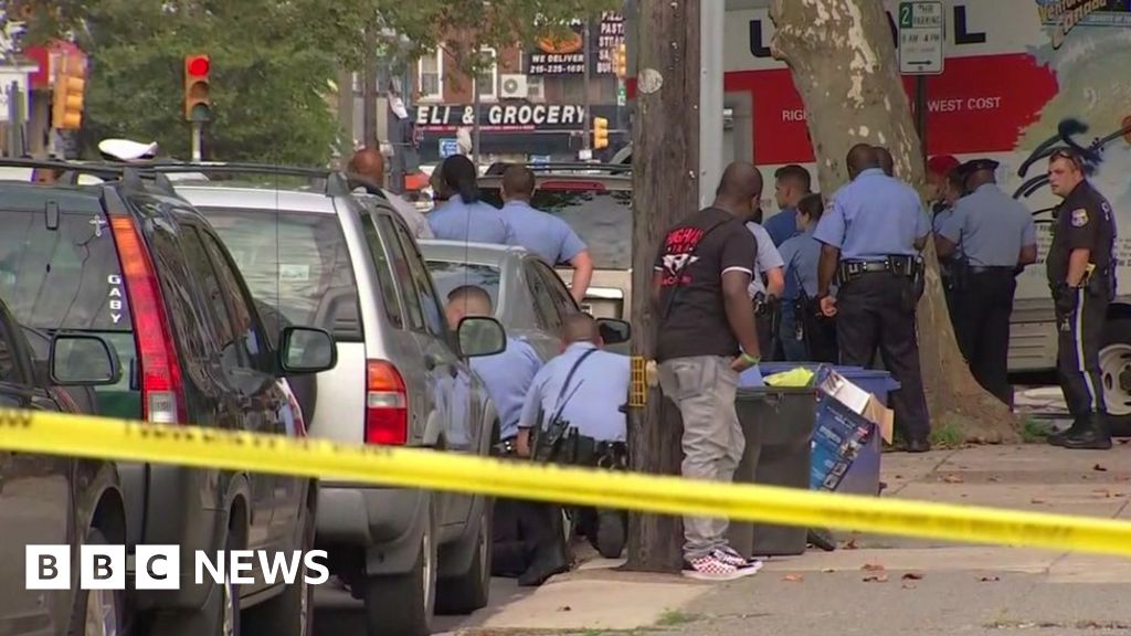 Philadelphia shooting: Gunman in stand-off with police after injuring six
