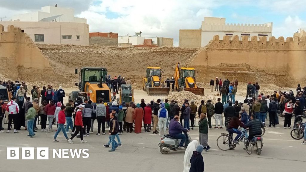 Tunisia's historic Kairouan walls collapse, killing three