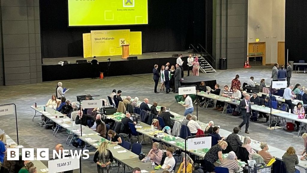 Image for article: Chris Mason: How Labour's dramatic West Midlands win unfolded Image