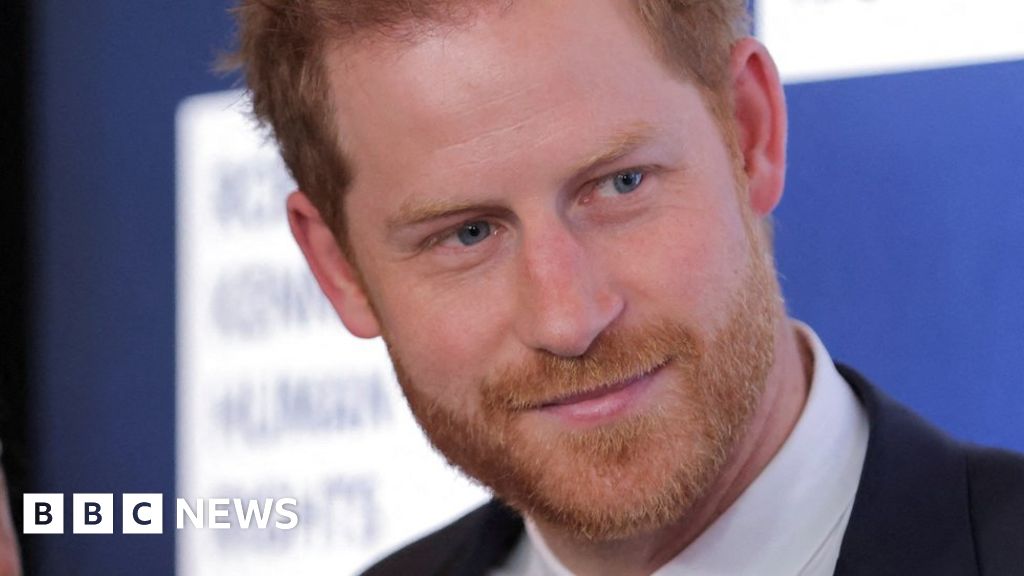 Prince Harry Praises Mother Dianas Legacy In Fighting Hiv