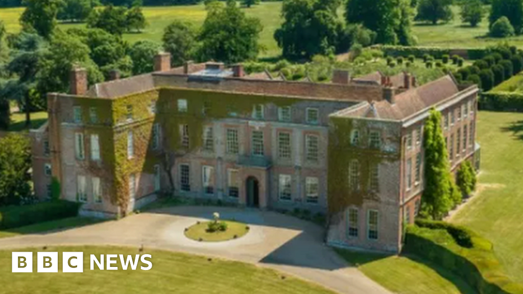 Cobbold family selling Suffolk's Glemham Hall for £19m