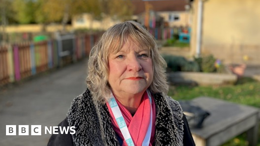 Somerset mental health charity concerned about kids on social media