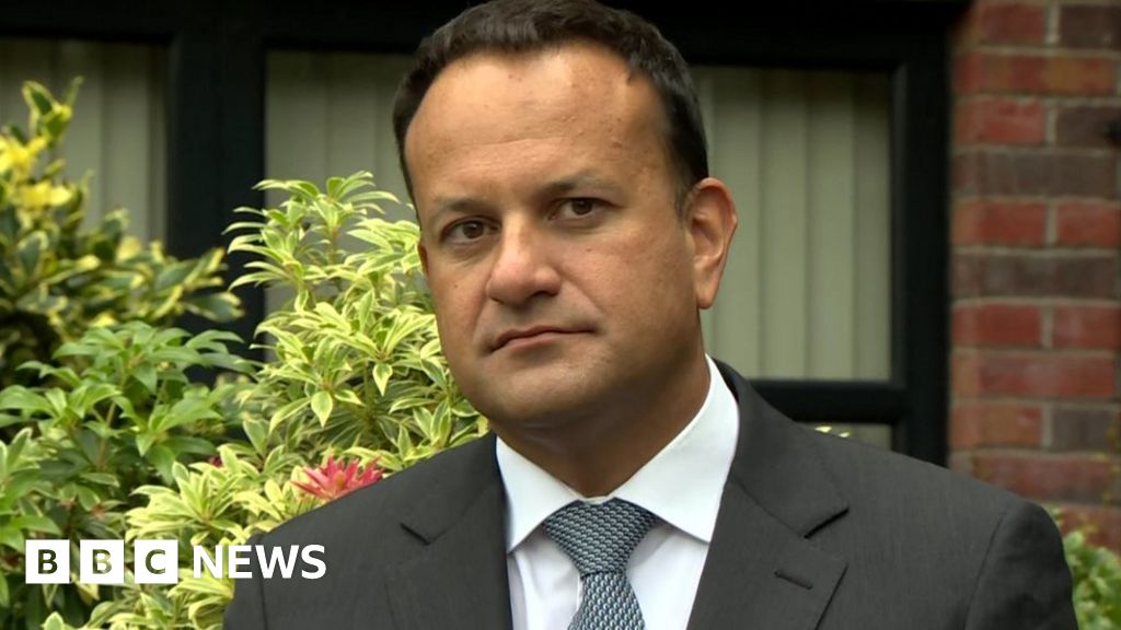Brexit: Longer grace periods not a solution says Varadkar
