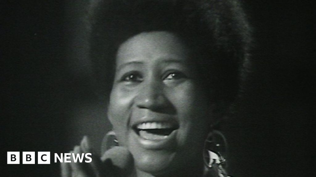 Aretha Franklin on The Cliff Richard Show in 1970 - BBC News