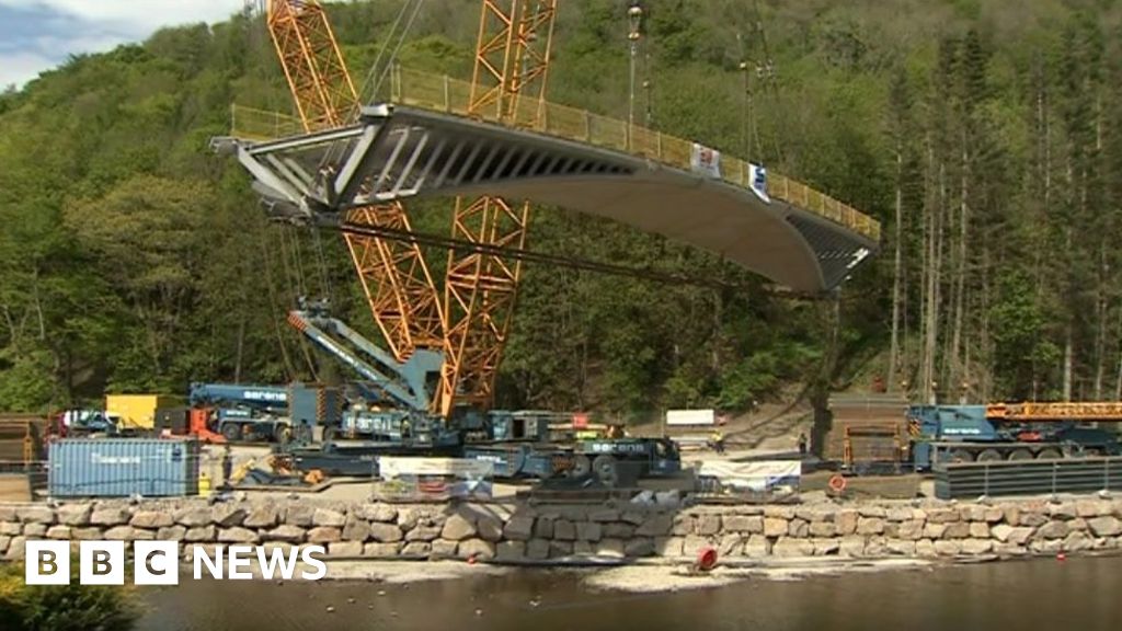 New Pooley Bridge lifted into place after Storm Desmond