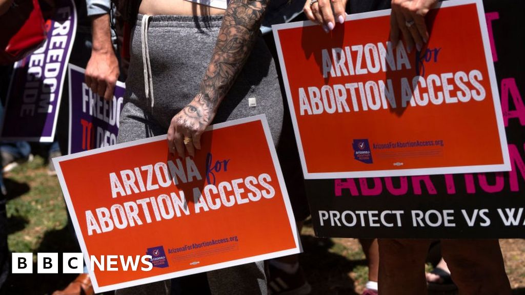 Сенатът на Аризона гласува за отмяна на забраната за аборти от 1864 г.