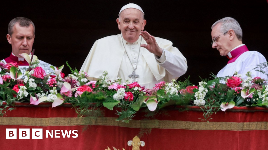 Peace is not made with arms, says Pope in Easter plea