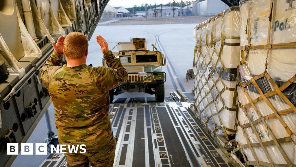 Stocks tumble as tensions rise over Ukraine