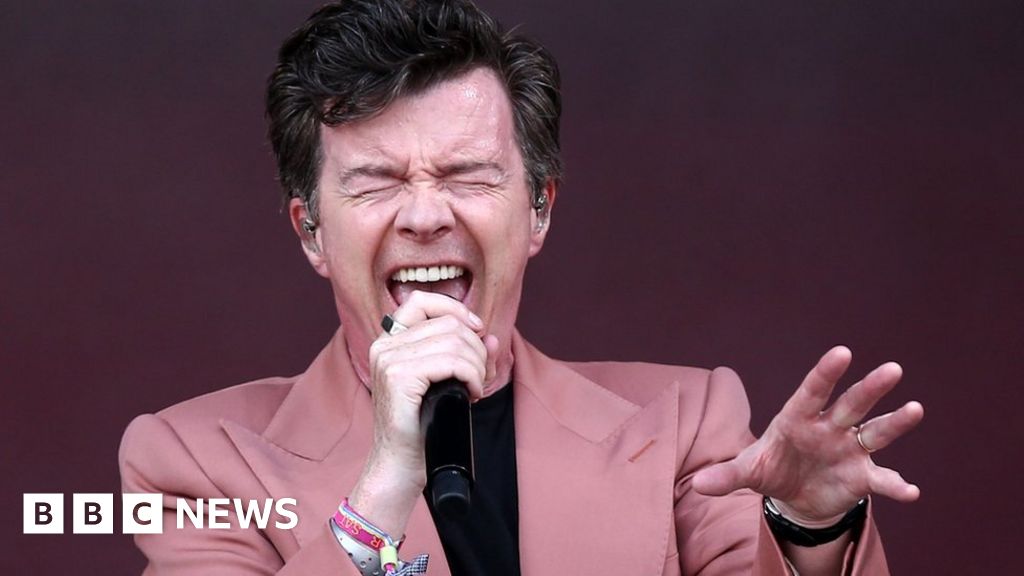 Rick Astley doesn’t let Glastonbury down