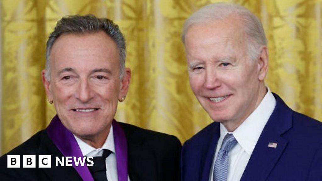 Bruce Springsteen and other stars honoured by Biden