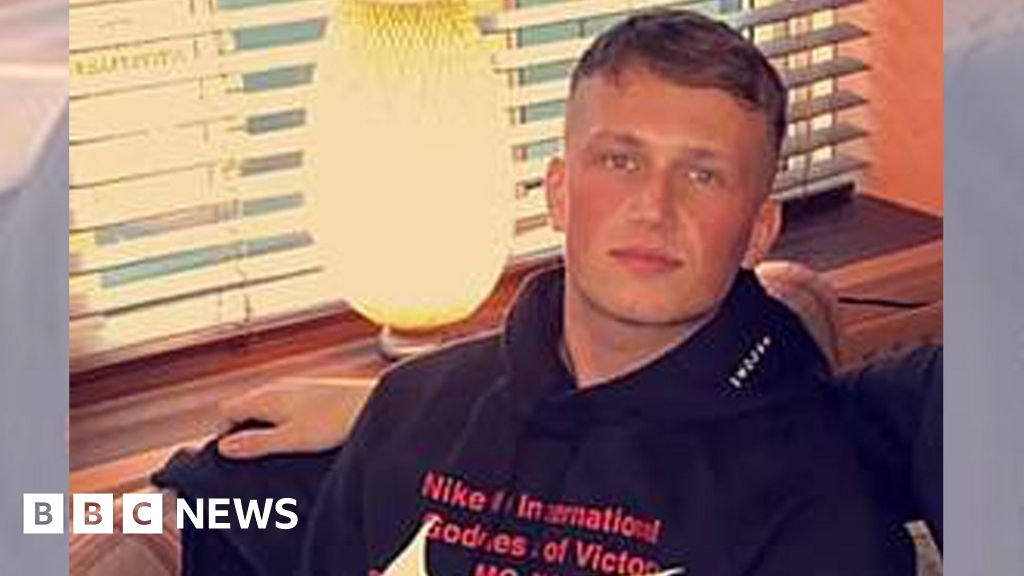 Heads of the Valleys crash Tributes to Dylan Sullivan, 21 BBC News