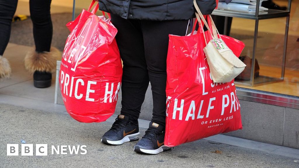 Shoppers stay home for Boxing Day sales BBC News