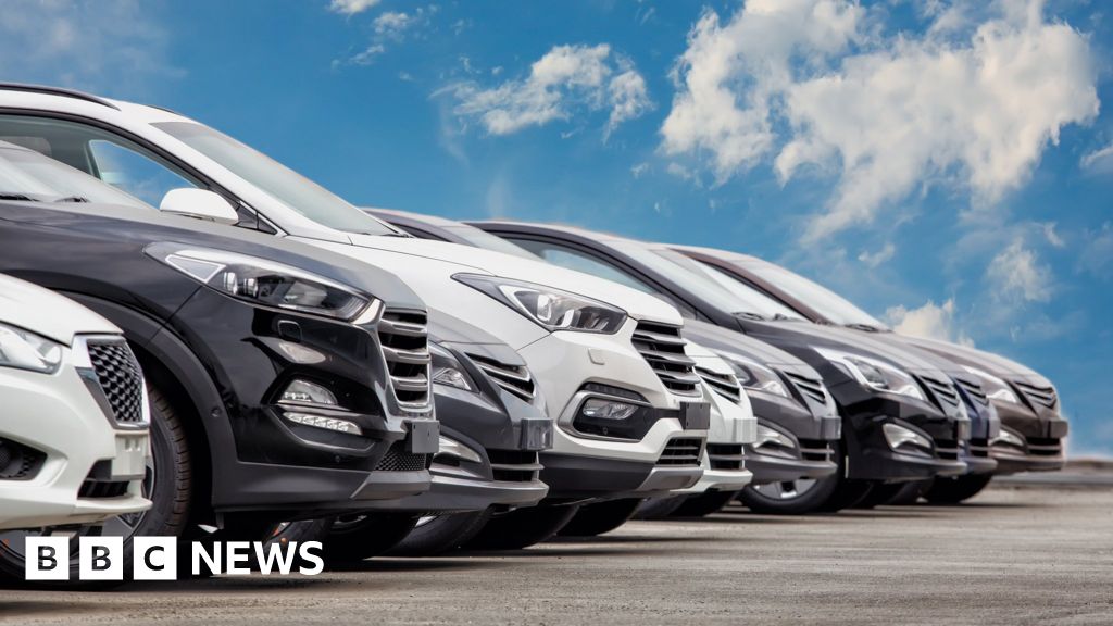 Driverless cars: Tech possible for UK motorways by 2026, transport secretary says