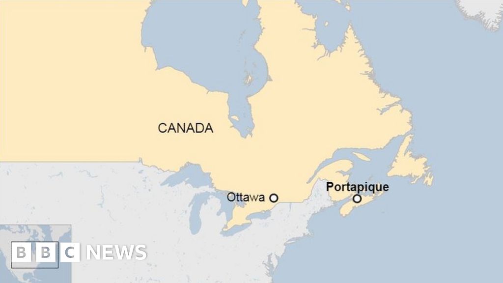 Canada shooting: Nova Scotia gunman 'arrested as police officers
