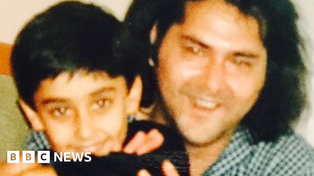 Murder case launched over 2003 garden shears attack BBC News