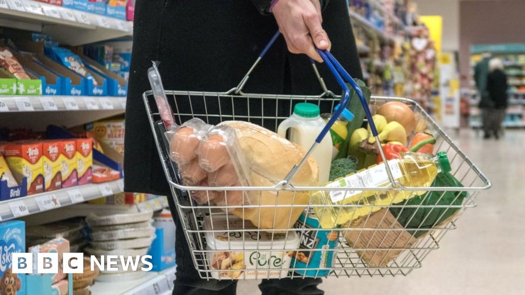 Cost of living: People cut back on food shopping as price rises bite