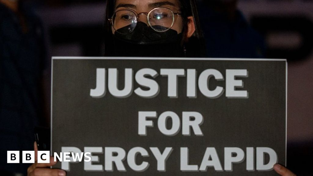 Philippines prison chief behind journalist killing, say police