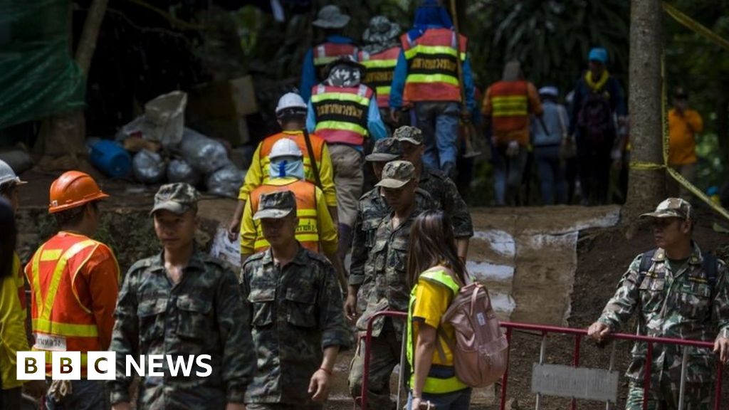 Diver dies in Thailand cave rescue attempt