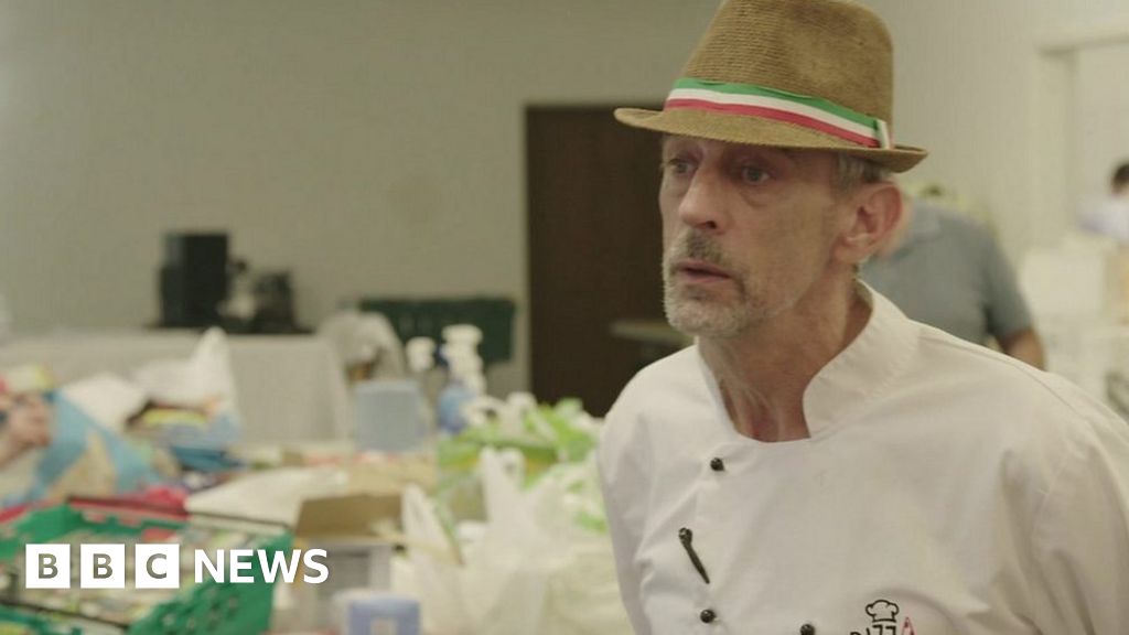Covid Blackpool soup kitchen 'helping everybody' BBC News