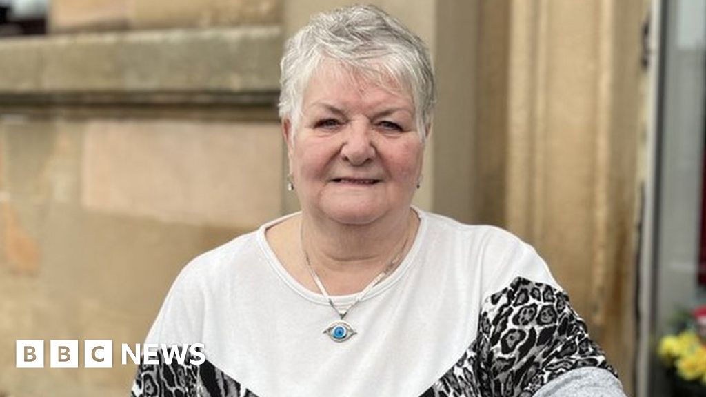 Fears over future of historic Glasgow housing association - BBC News